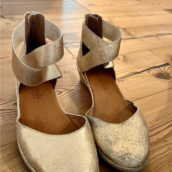 Gentle Souls by Kenneth Cole Noa Elastic Strap d’Orsay Ballet Sandal - Picture 3 of 5